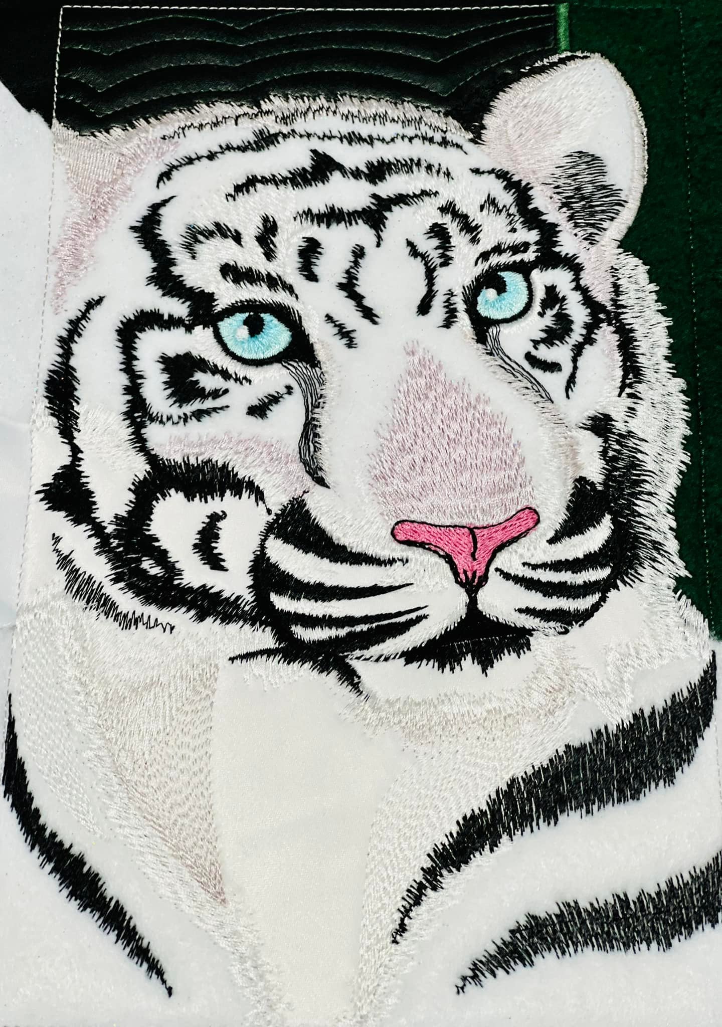 Big Cats Table Runner In the hoop machine embroidery designs