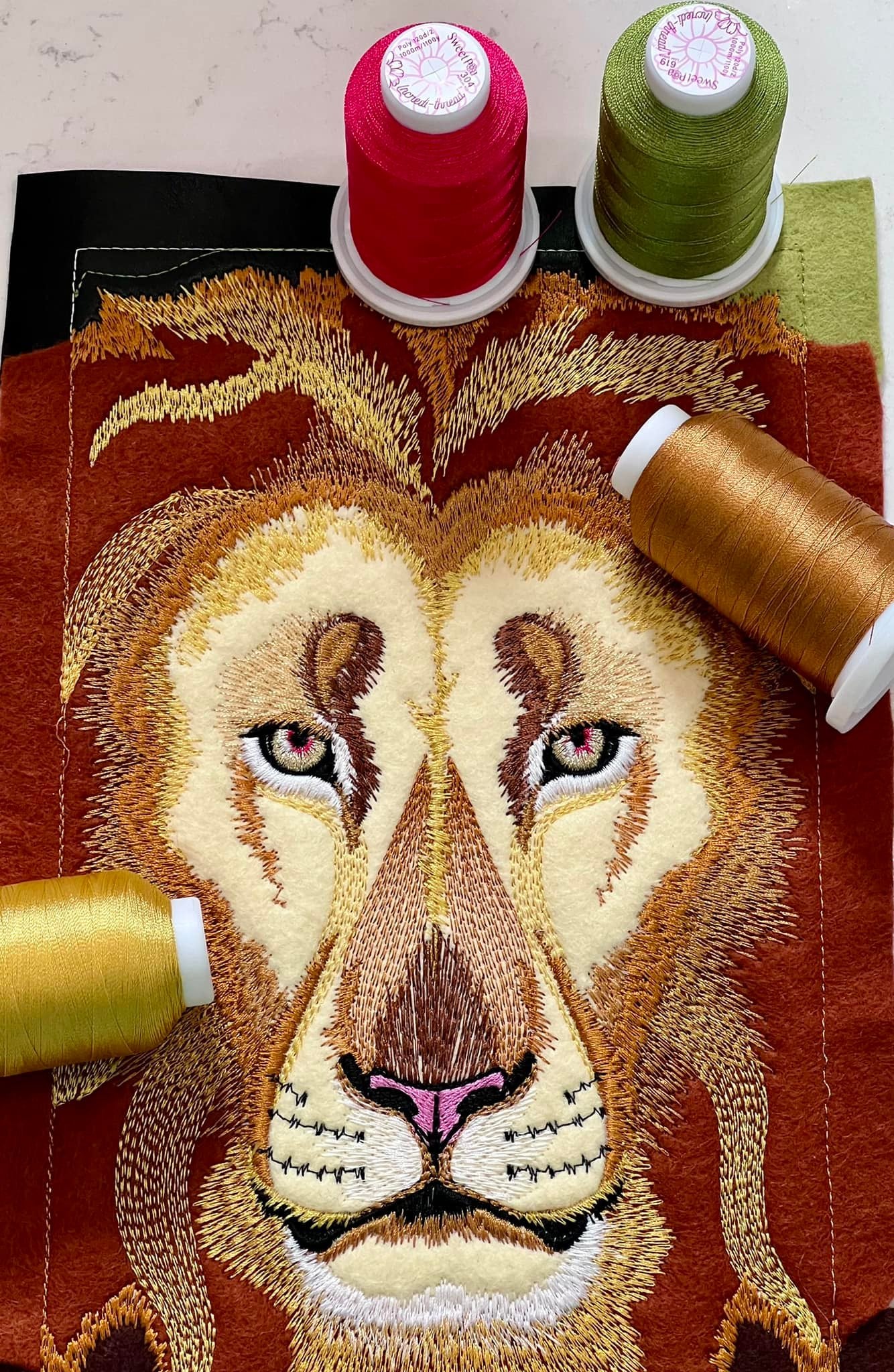 Big Cats Table Runner In the hoop machine embroidery designs