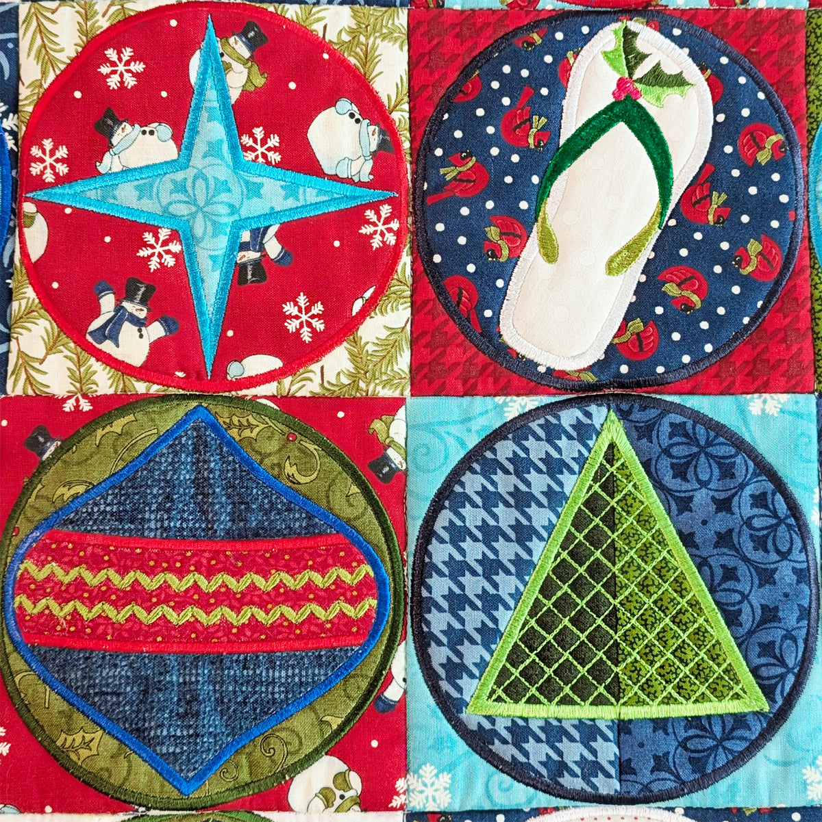 Aussie Christmas Tree Skirt In the hoop machine embroidery designs