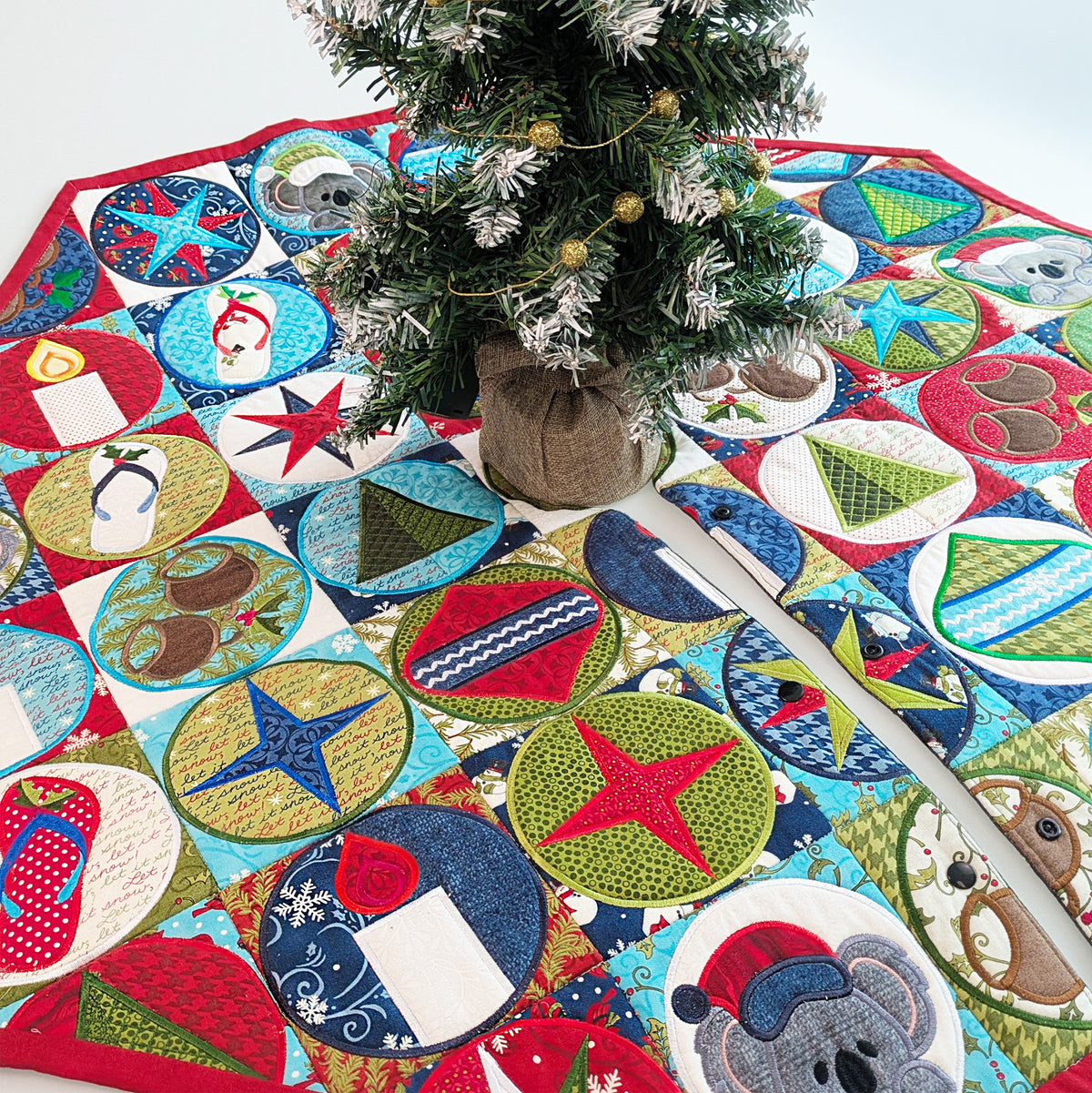 Aussie Christmas Tree Skirt In the hoop machine embroidery designs