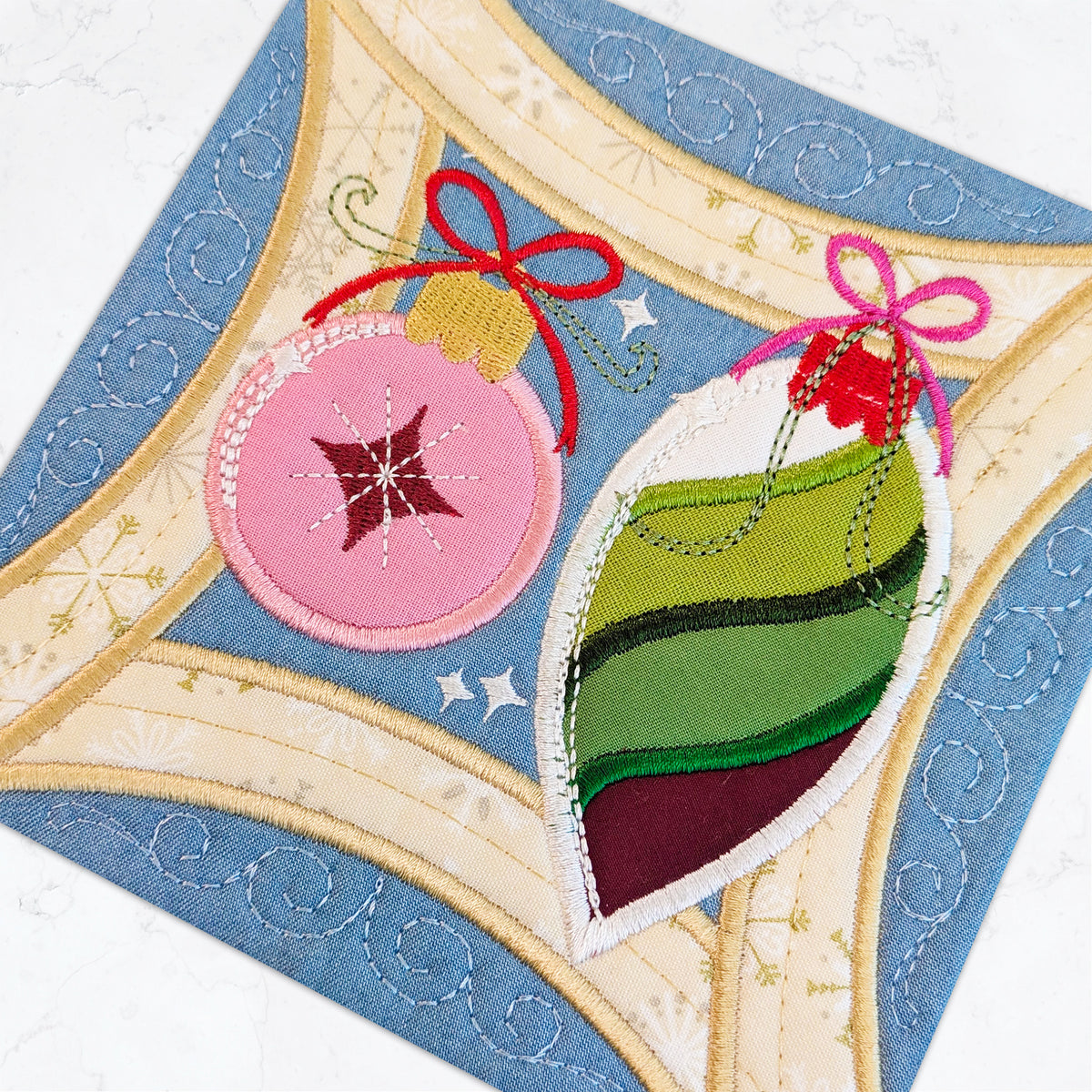 Merry-Go-Round Christmas Quilt - Block 4 In the hoop machine embroidery designs