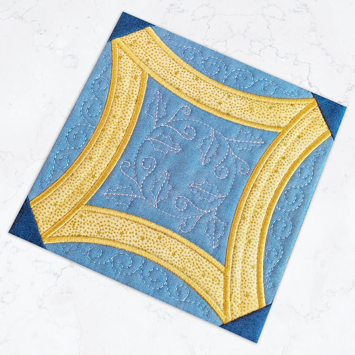 Merry-Go-Round Christmas Quilt - Bonus Block In the hoop machine embroidery designs