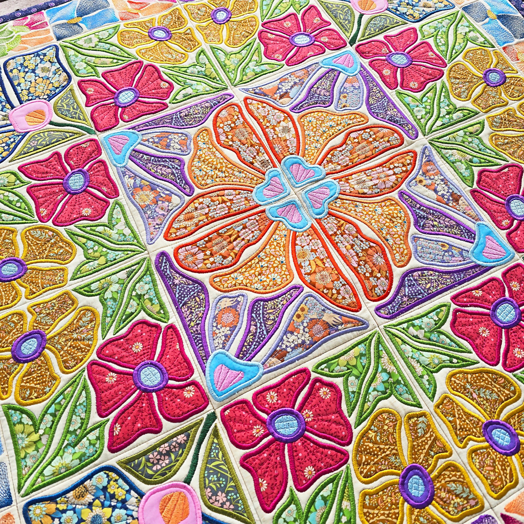 Big Beauties Quilt In the hoop machine embroidery designs