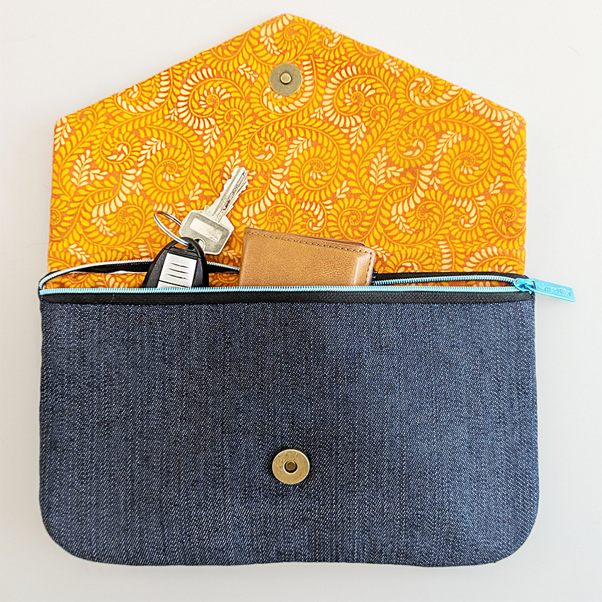 Boho Bloom Clutch In the hoop machine embroidery designs