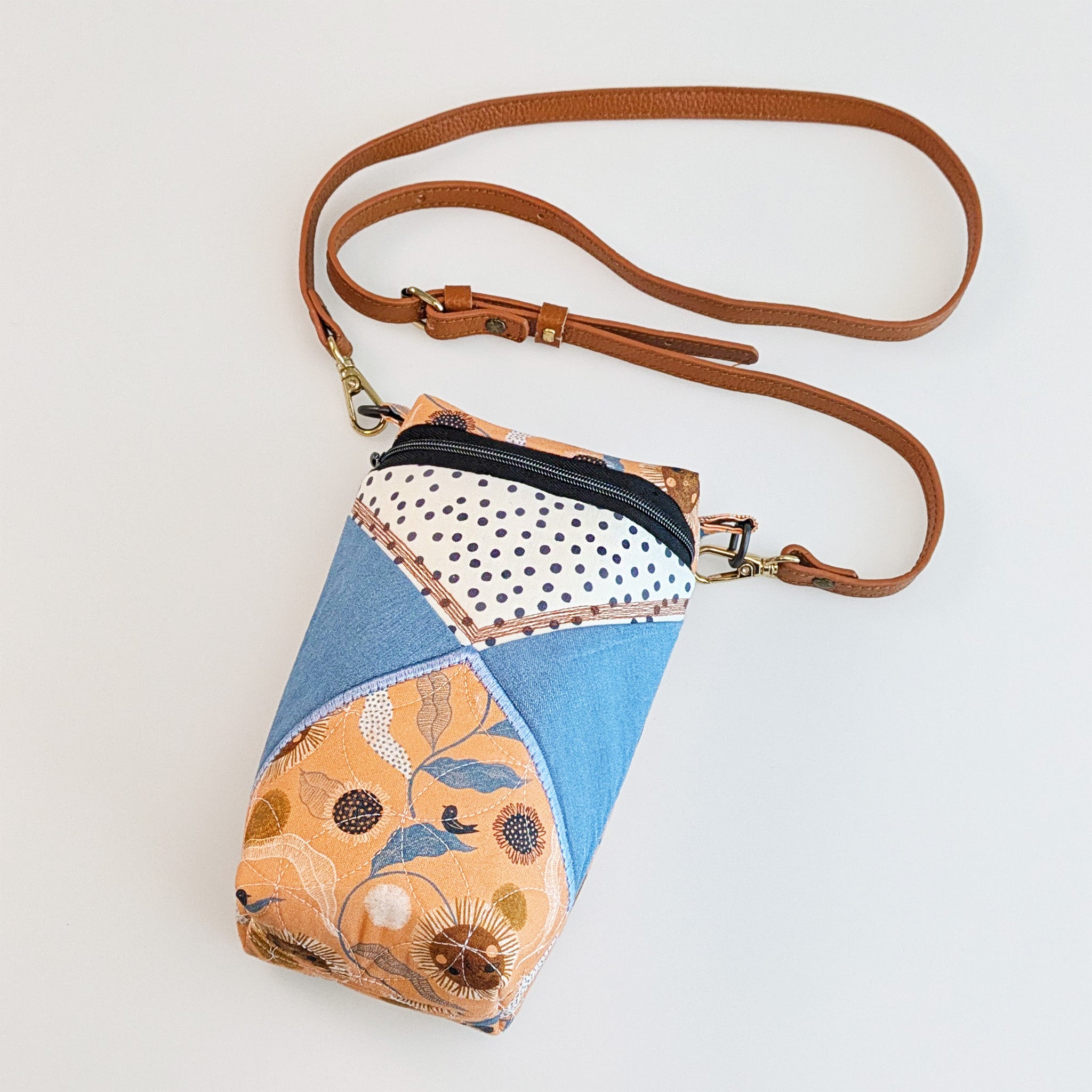 Chloe Crossbody Bag In the hoop machine embroidery designs