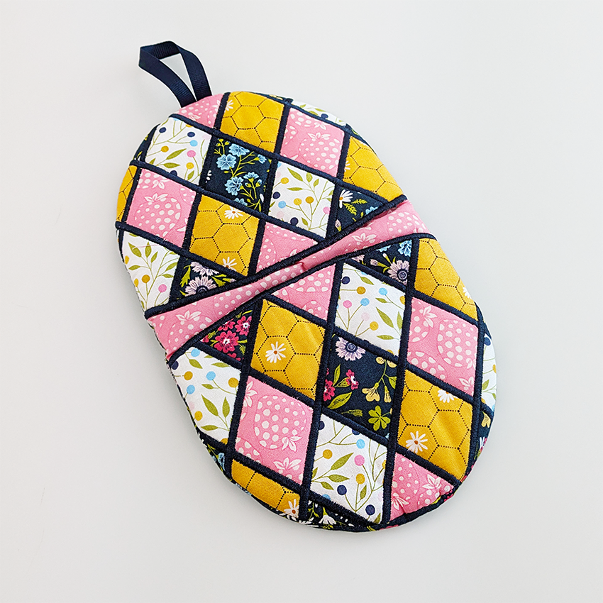 Floral Diamond Oven Mitt pink and yellow