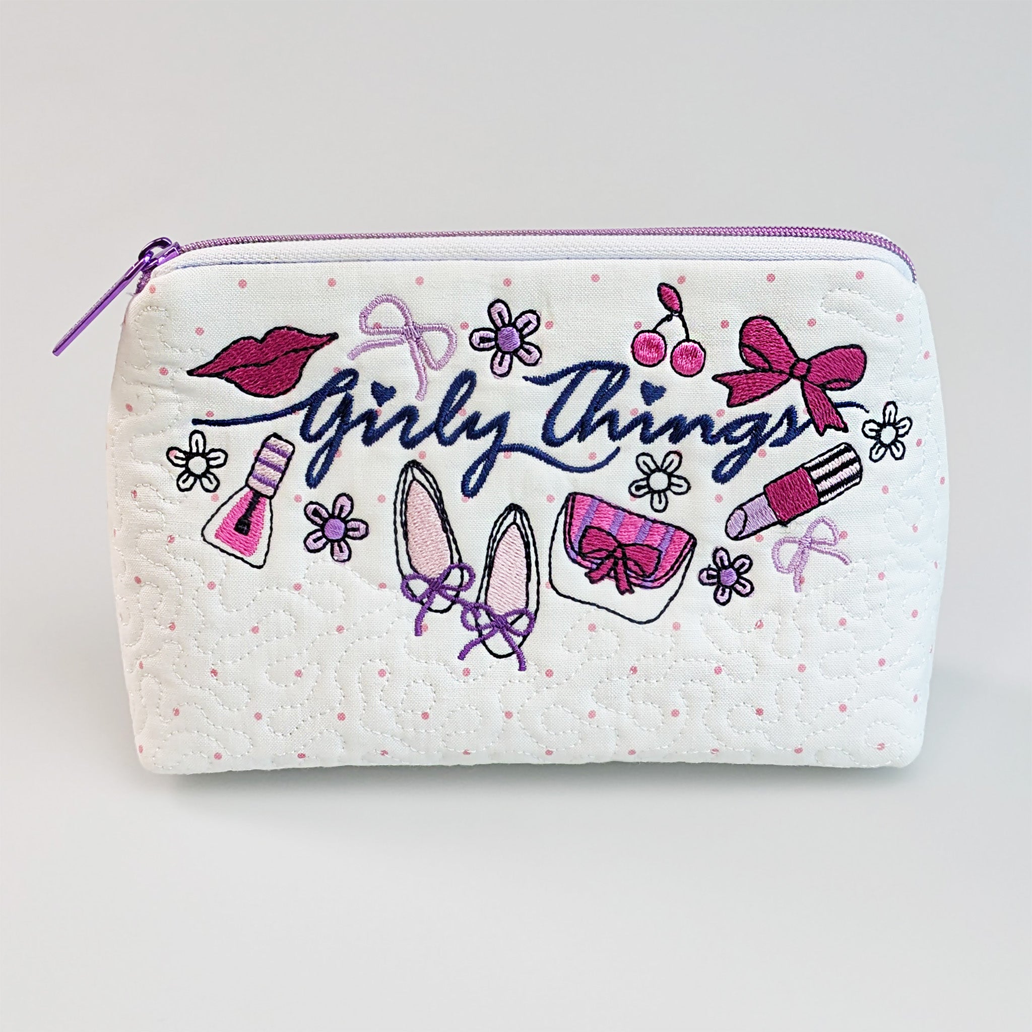 Girly Things Zipper Purse In the hoop machine embroidery designs