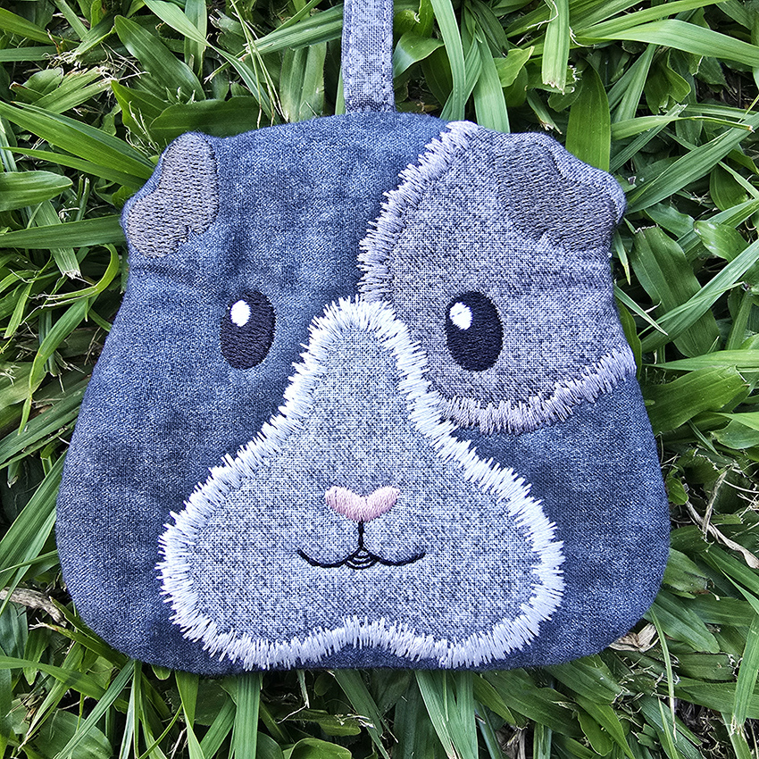 Guinea Pig Coaster or Purse Set In the hoop machine embroidery designs