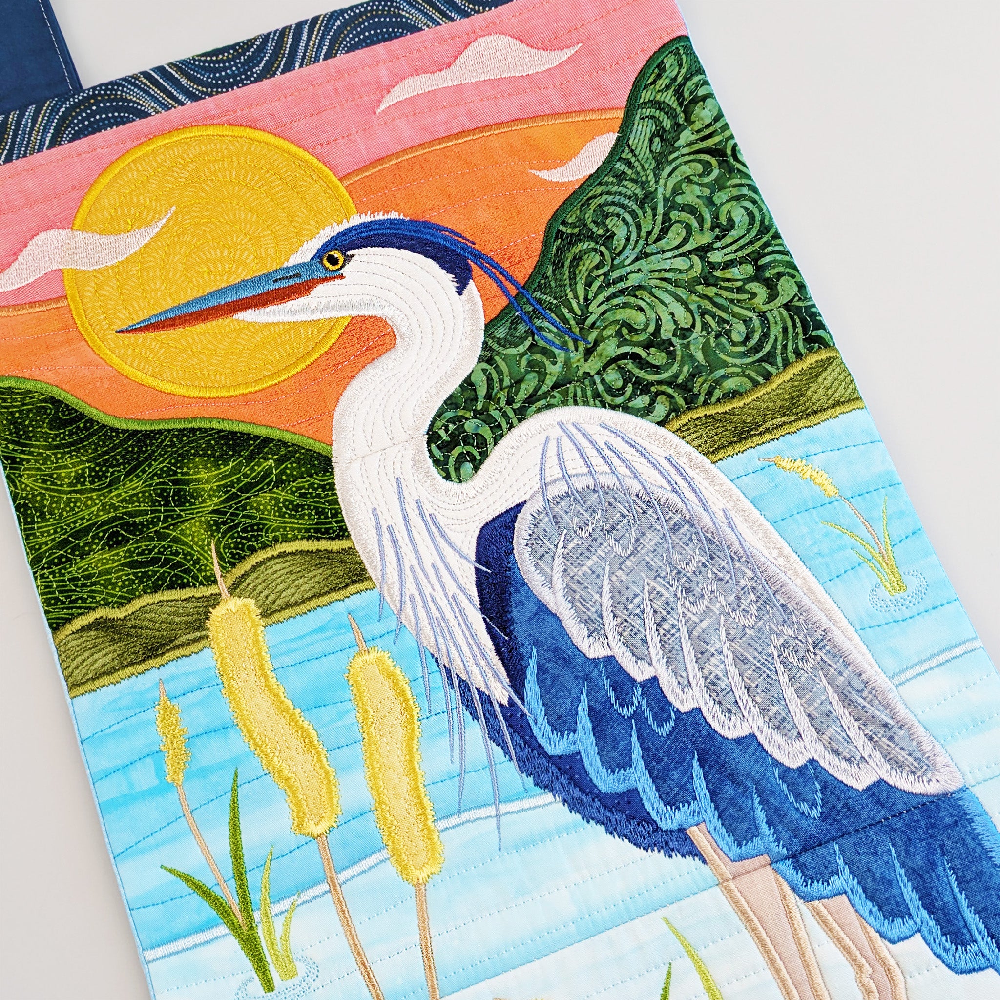 Heron Hanger In the hoop machine embroidery designs