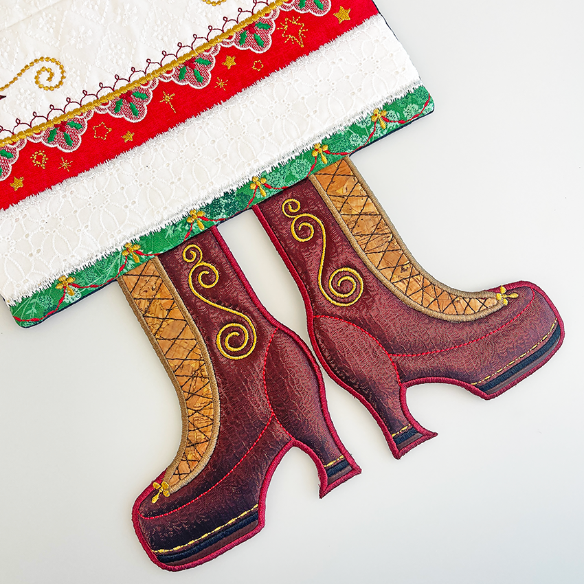 Mrs Christmas Hanger shoes