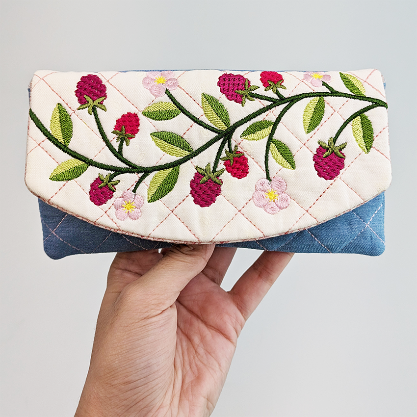 Raspberry Glasses Case