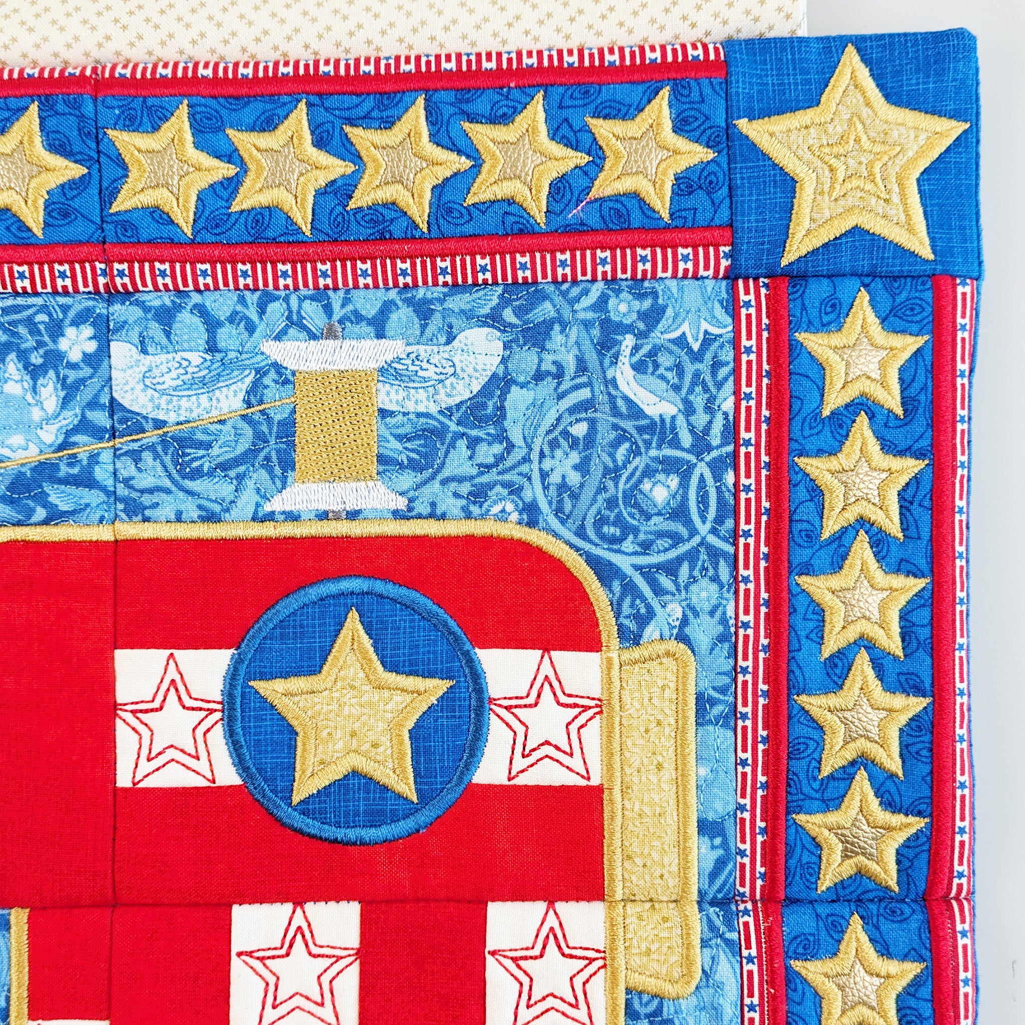 Stars and Stripes Sewing Machine Cover In the hoop machine embroidery designs