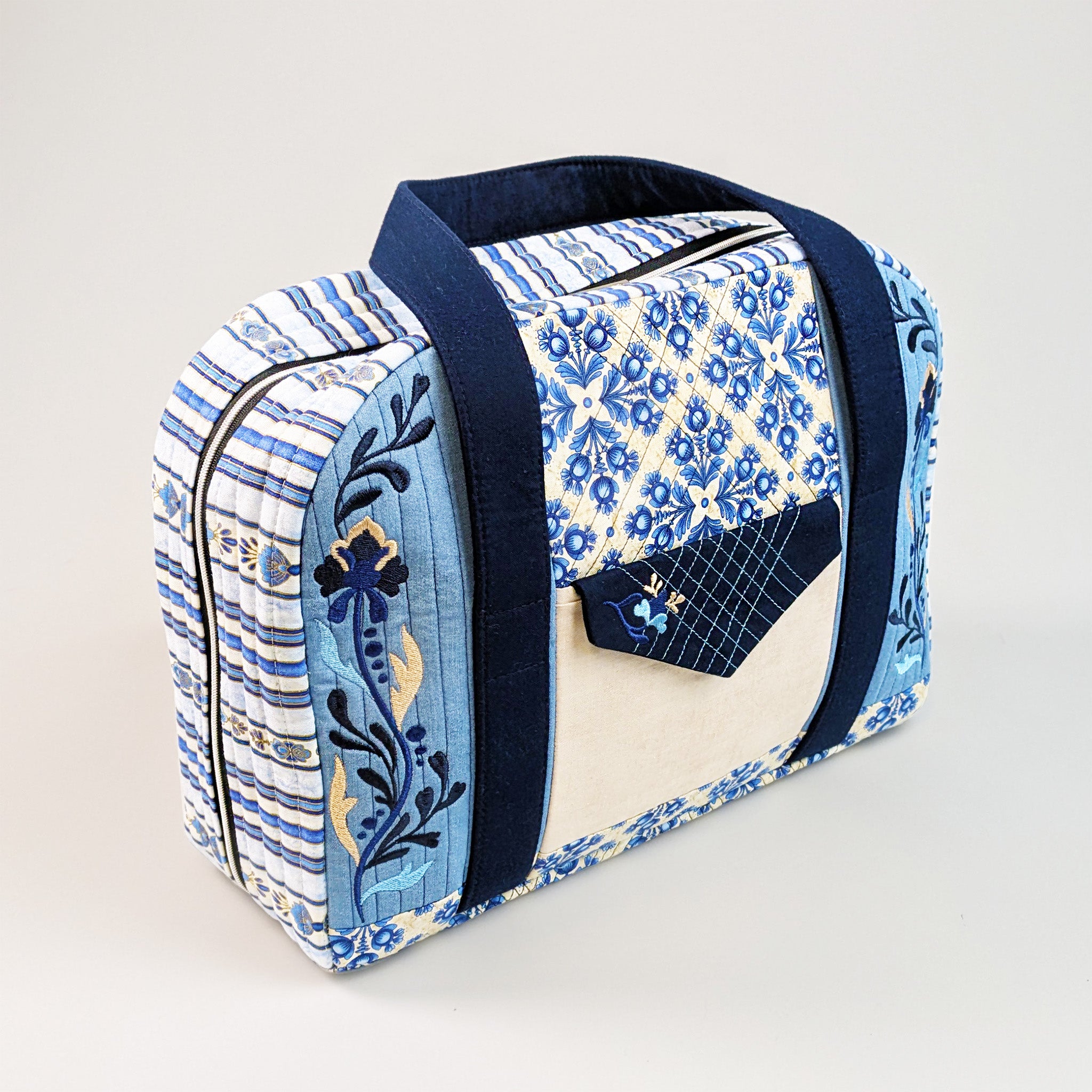 Travel Buddy Tote In the hoop machine embroidery designs