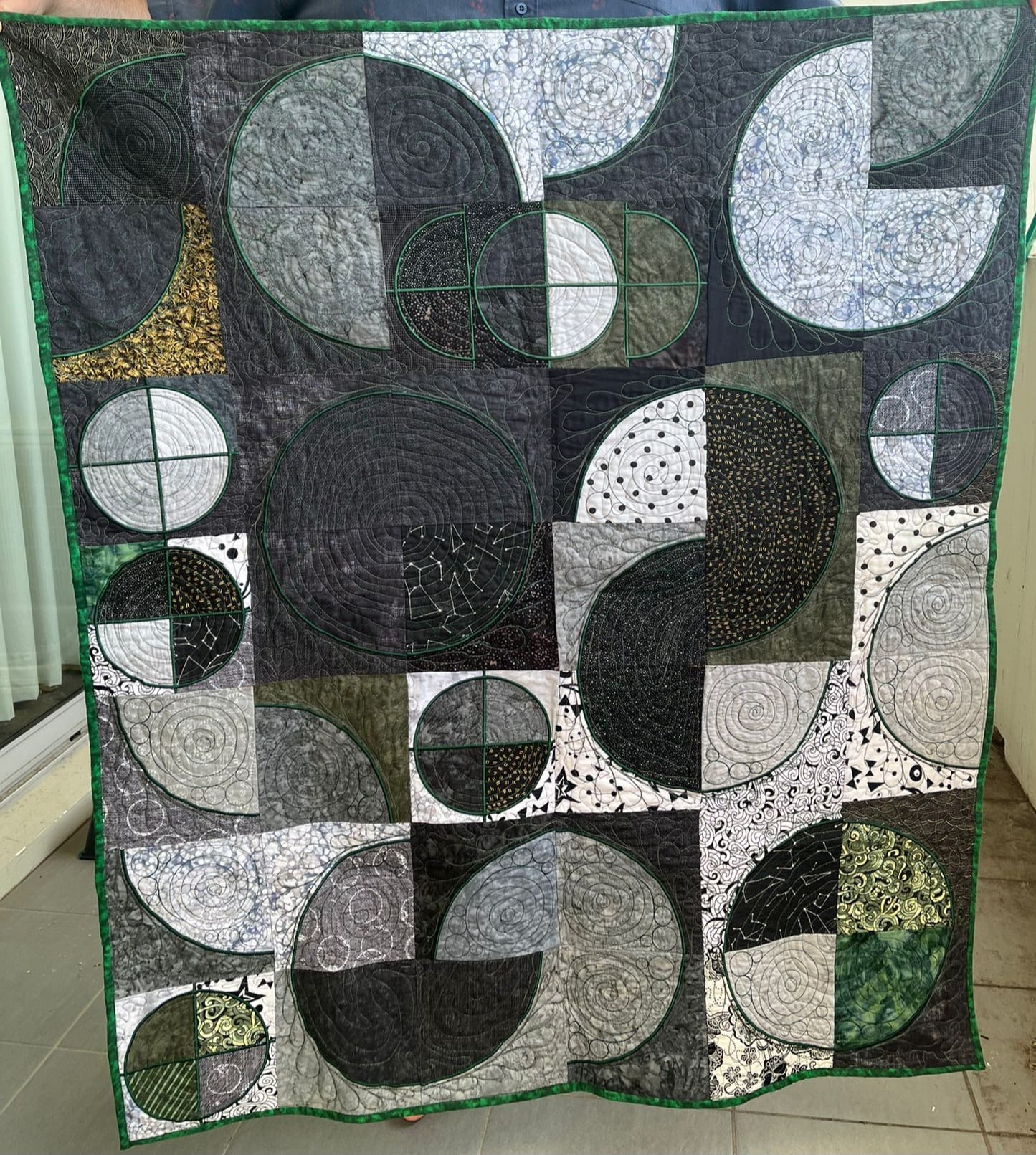 Scallop Block and Quilt 4x4 5x5 6x6 7x7 In the hoop machine embroidery designs