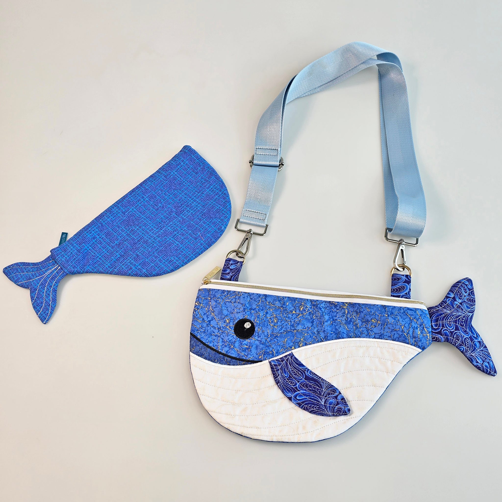 Whale Zipper Purse In the hoop machine embroidery designs