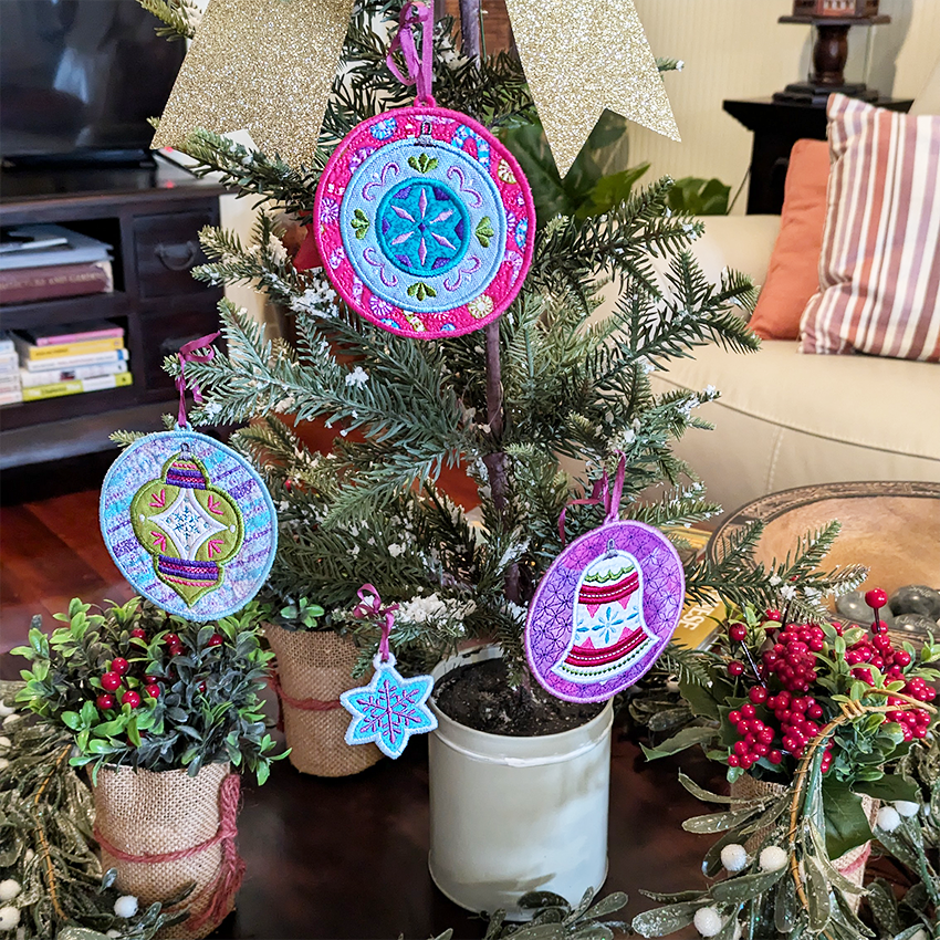 Winter Ornaments Hanger