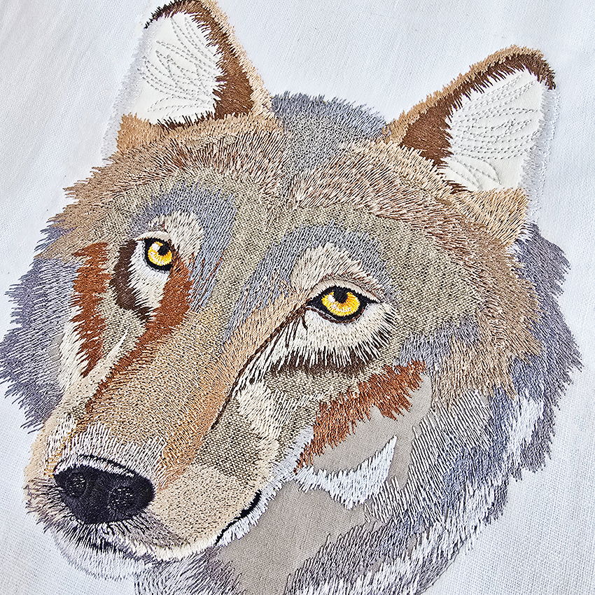 Wolf Embroidery Applique