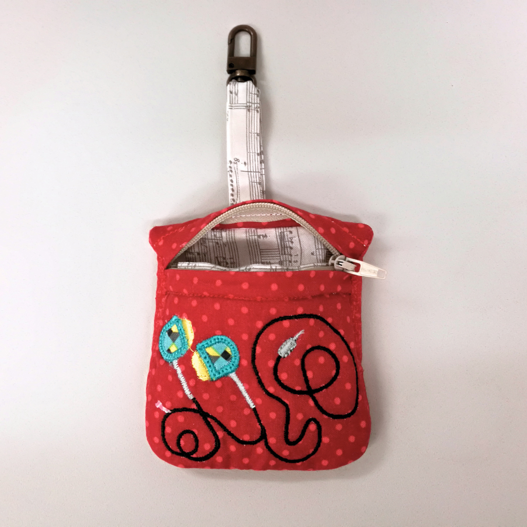 Earbuds Zipper Purse In the hoop machine embroidery designs