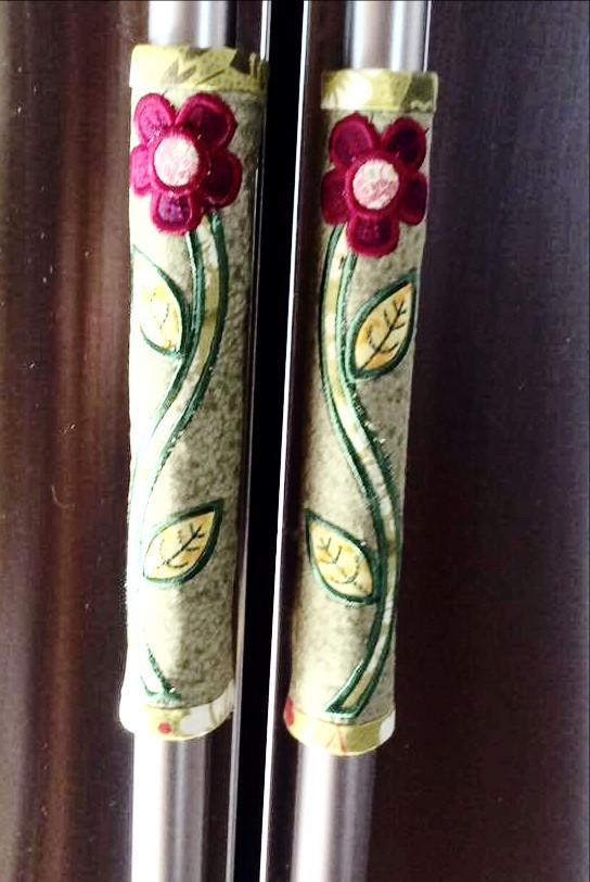 Flower fridge handle wrap 5x7 - Sweet Pea Australia In the hoop machine embroidery designs. in the hoop project, in the hoop embroidery designs, craft in the hoop project, diy in the hoop project, diy craft in the hoop project, in the hoop embroidery patterns, design in the hoop patterns, embroidery designs for in the hoop embroidery projects, best in the hoop machine embroidery designs perfect for all hoops and embroidery machines