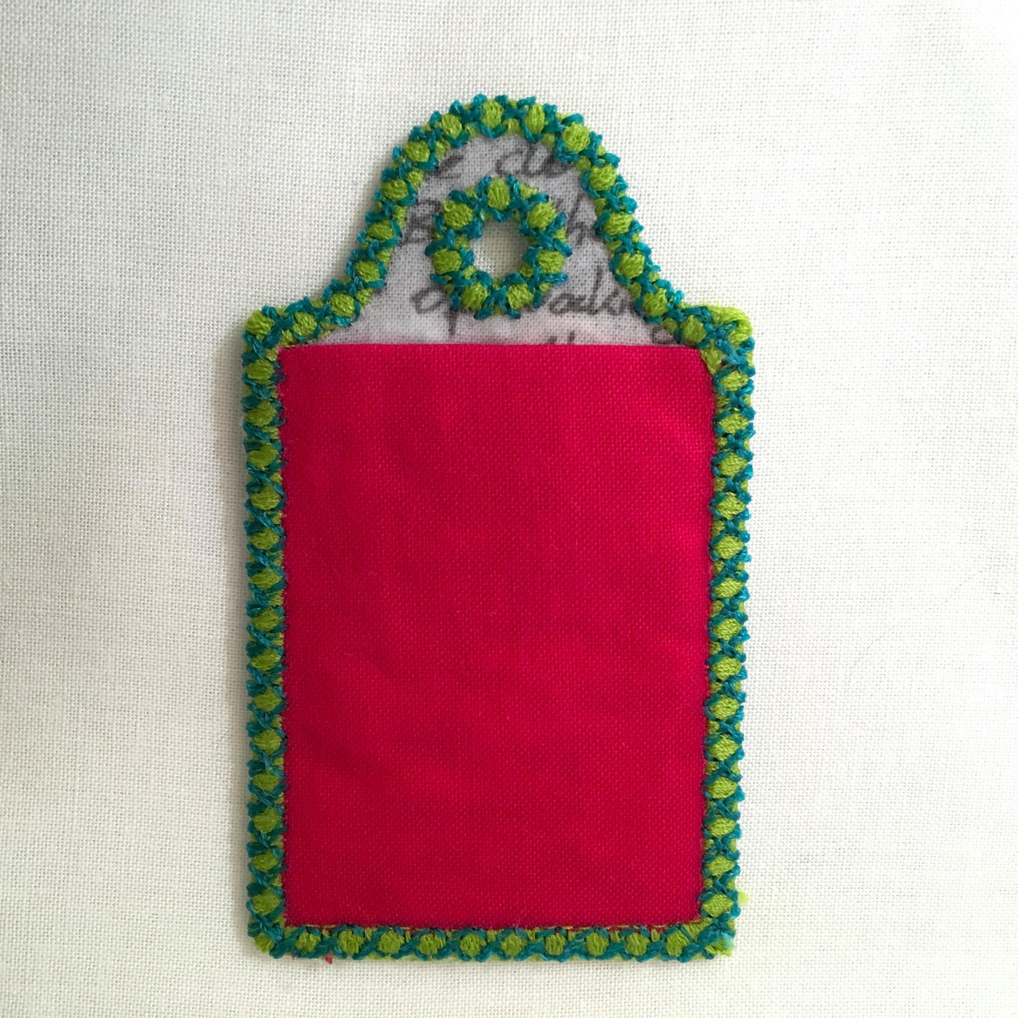 Flower luggage tags and Zipper Purse 4x4 5x5 6x6 - Sweet Pea Australia In the hoop machine embroidery designs. in the hoop project, in the hoop embroidery designs, craft in the hoop project, diy in the hoop project, diy craft in the hoop project, in the hoop embroidery patterns, design in the hoop patterns, embroidery designs for in the hoop embroidery projects, best in the hoop machine embroidery designs perfect for all hoops and embroidery machines