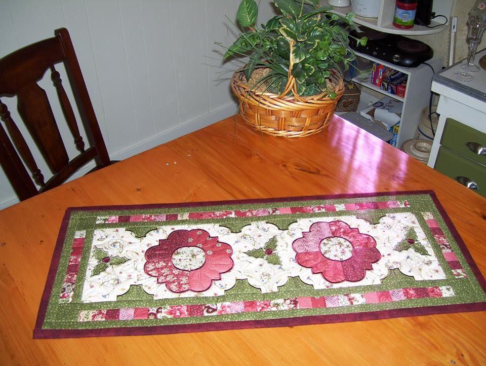 Drunkard's Path Blocks and Quilt 4x4 5x5 6x6 7x7 - Sweet Pea Australia In the hoop machine embroidery designs. in the hoop project, in the hoop embroidery designs, craft in the hoop project, diy in the hoop project, diy craft in the hoop project, in the hoop embroidery patterns, design in the hoop patterns, embroidery designs for in the hoop embroidery projects, best in the hoop machine embroidery designs perfect for all hoops and embroidery machines