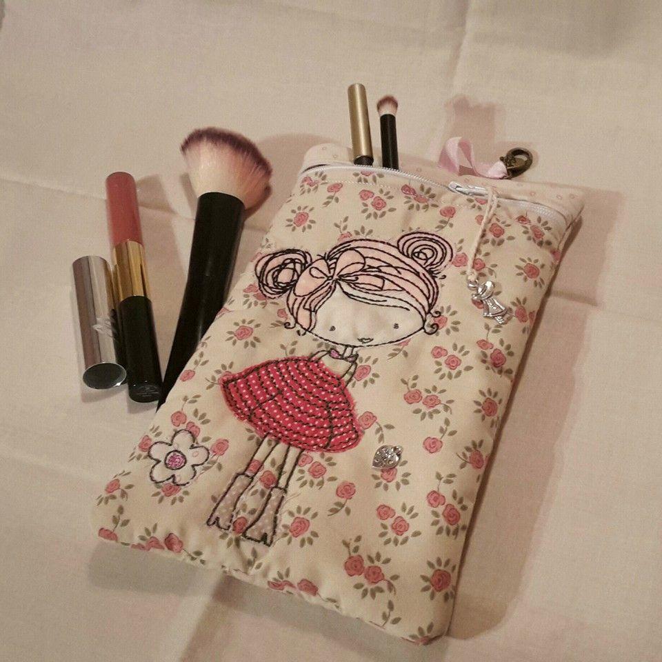 Girl Stuff Zipper Purse 5x7 - Sweet Pea Australia In the hoop machine embroidery designs. in the hoop project, in the hoop embroidery designs, craft in the hoop project, diy in the hoop project, diy craft in the hoop project, in the hoop embroidery patterns, design in the hoop patterns, embroidery designs for in the hoop embroidery projects, best in the hoop machine embroidery designs perfect for all hoops and embroidery machines