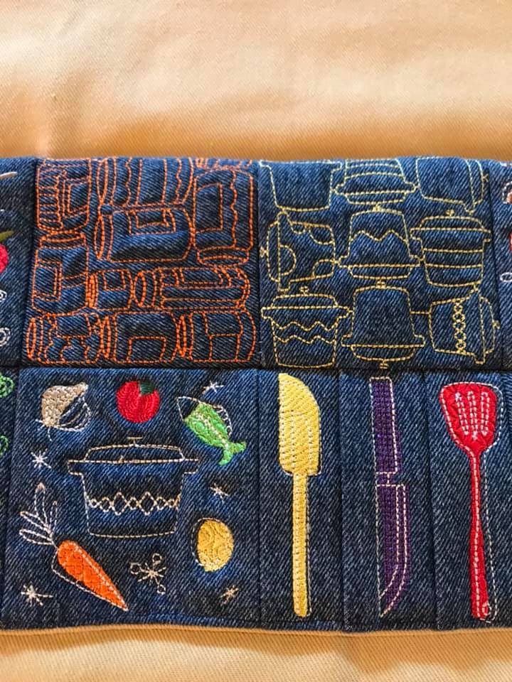 Casserole Holder 4x4 5x5 - Sweet Pea Australia In the hoop machine embroidery designs. in the hoop project, in the hoop embroidery designs, craft in the hoop project, diy in the hoop project, diy craft in the hoop project, in the hoop embroidery patterns, design in the hoop patterns, embroidery designs for in the hoop embroidery projects, best in the hoop machine embroidery designs perfect for all hoops and embroidery machines