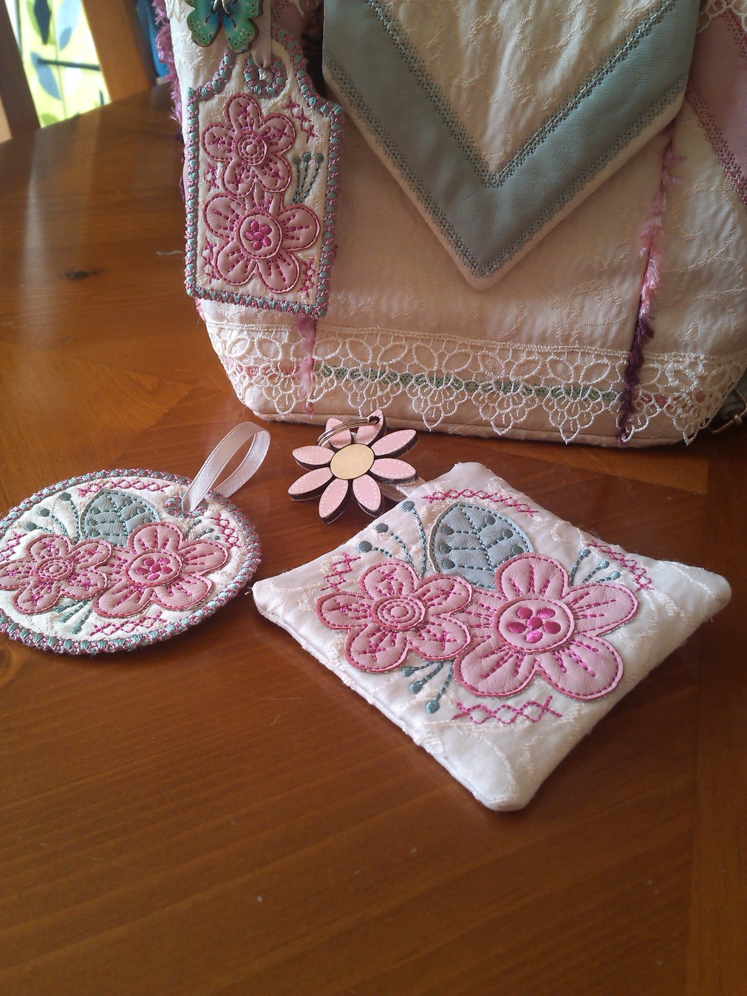 Flower luggage tags and Zipper Purse 4x4 5x5 6x6 - Sweet Pea Australia In the hoop machine embroidery designs. in the hoop project, in the hoop embroidery designs, craft in the hoop project, diy in the hoop project, diy craft in the hoop project, in the hoop embroidery patterns, design in the hoop patterns, embroidery designs for in the hoop embroidery projects, best in the hoop machine embroidery designs perfect for all hoops and embroidery machines