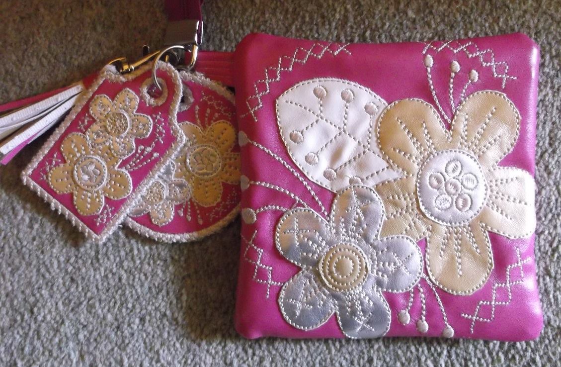 Flower luggage tags and Zipper Purse 4x4 5x5 6x6 - Sweet Pea Australia In the hoop machine embroidery designs. in the hoop project, in the hoop embroidery designs, craft in the hoop project, diy in the hoop project, diy craft in the hoop project, in the hoop embroidery patterns, design in the hoop patterns, embroidery designs for in the hoop embroidery projects, best in the hoop machine embroidery designs perfect for all hoops and embroidery machines