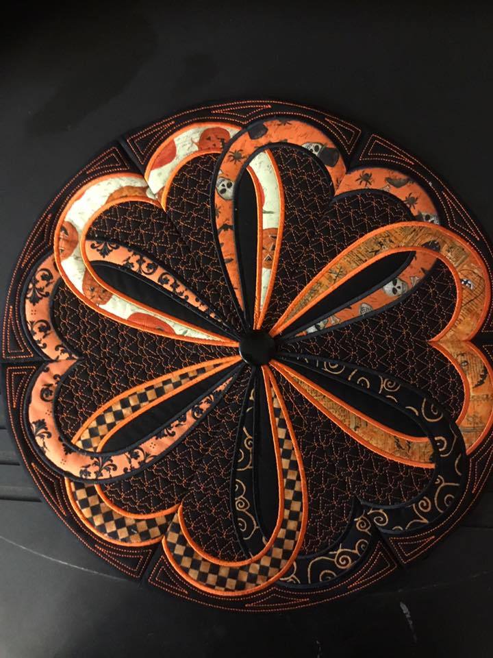 Celtic Love Heart Table Centre 5x7 6x10 7x12 - Sweet Pea Australia In the hoop machine embroidery designs. in the hoop project, in the hoop embroidery designs, craft in the hoop project, diy in the hoop project, diy craft in the hoop project, in the hoop embroidery patterns, design in the hoop patterns, embroidery designs for in the hoop embroidery projects, best in the hoop machine embroidery designs perfect for all hoops and embroidery machines