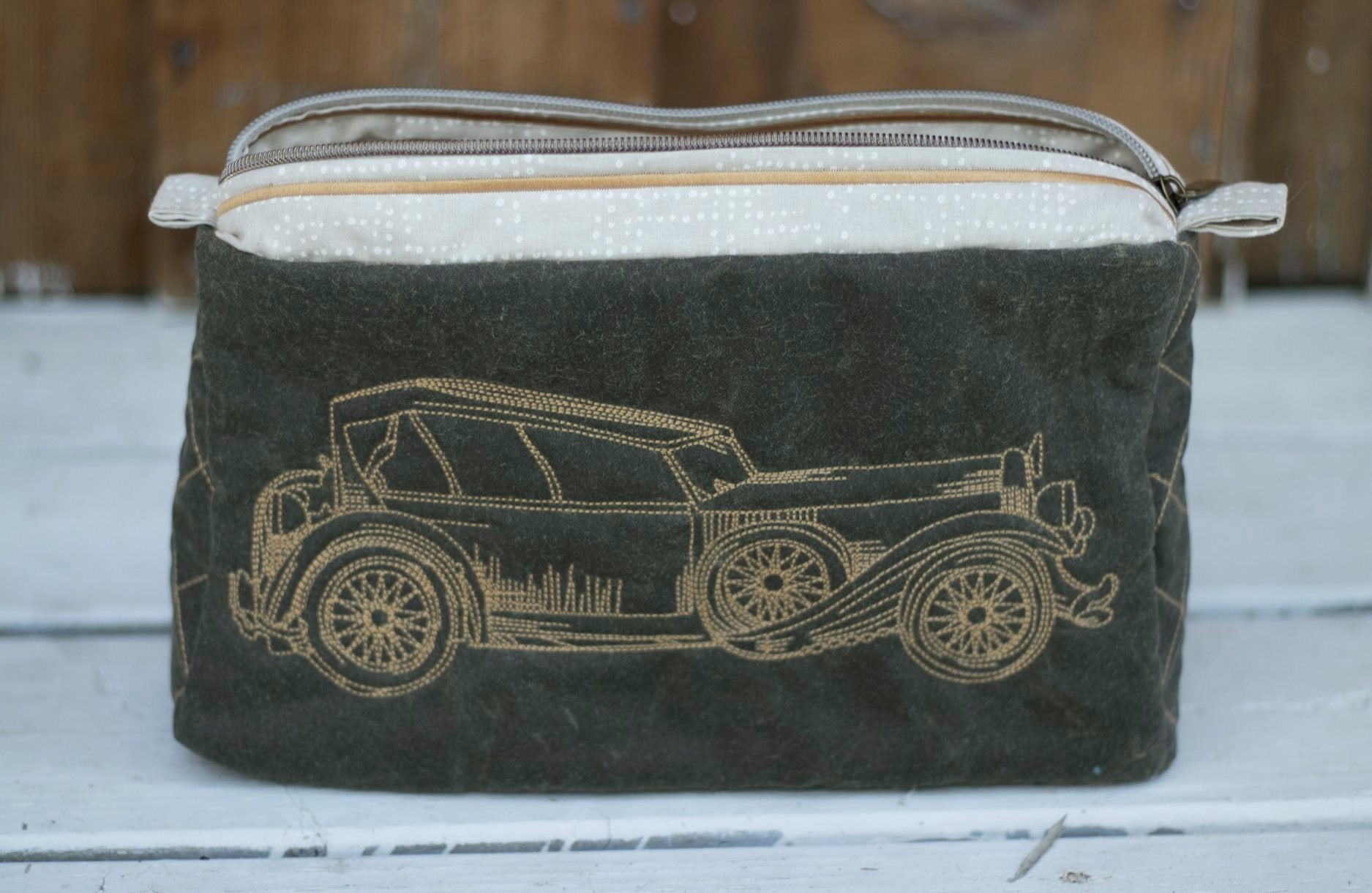 Car Shaving Zipper Bag 5x7 6x10 and 7x12 - Sweet Pea Australia In the hoop machine embroidery designs. in the hoop project, in the hoop embroidery designs, craft in the hoop project, diy in the hoop project, diy craft in the hoop project, in the hoop embroidery patterns, design in the hoop patterns, embroidery designs for in the hoop embroidery projects, best in the hoop machine embroidery designs perfect for all hoops and embroidery machines