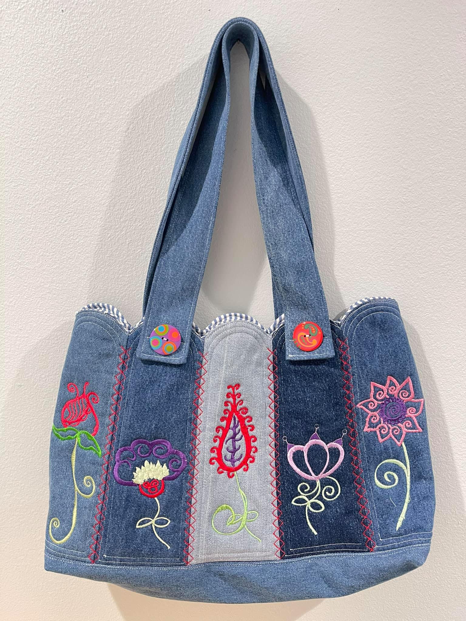 Shapely Floral Bag 6x10 7x12 - Sweet Pea Australia In the hoop machine embroidery designs. in the hoop project, in the hoop embroidery designs, craft in the hoop project, diy in the hoop project, diy craft in the hoop project, in the hoop embroidery patterns, design in the hoop patterns, embroidery designs for in the hoop embroidery projects, best in the hoop machine embroidery designs perfect for all hoops and embroidery machines