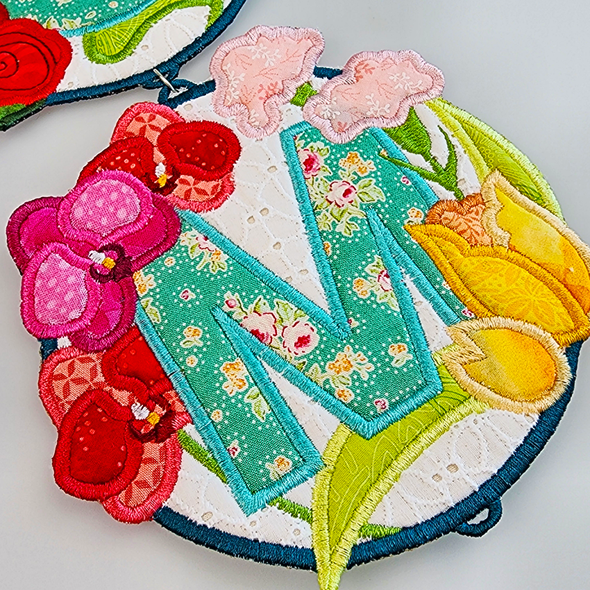 Mum or Mom Wall Hanger 5x5 6x6 7x7 In the hoop machine embroidery designs