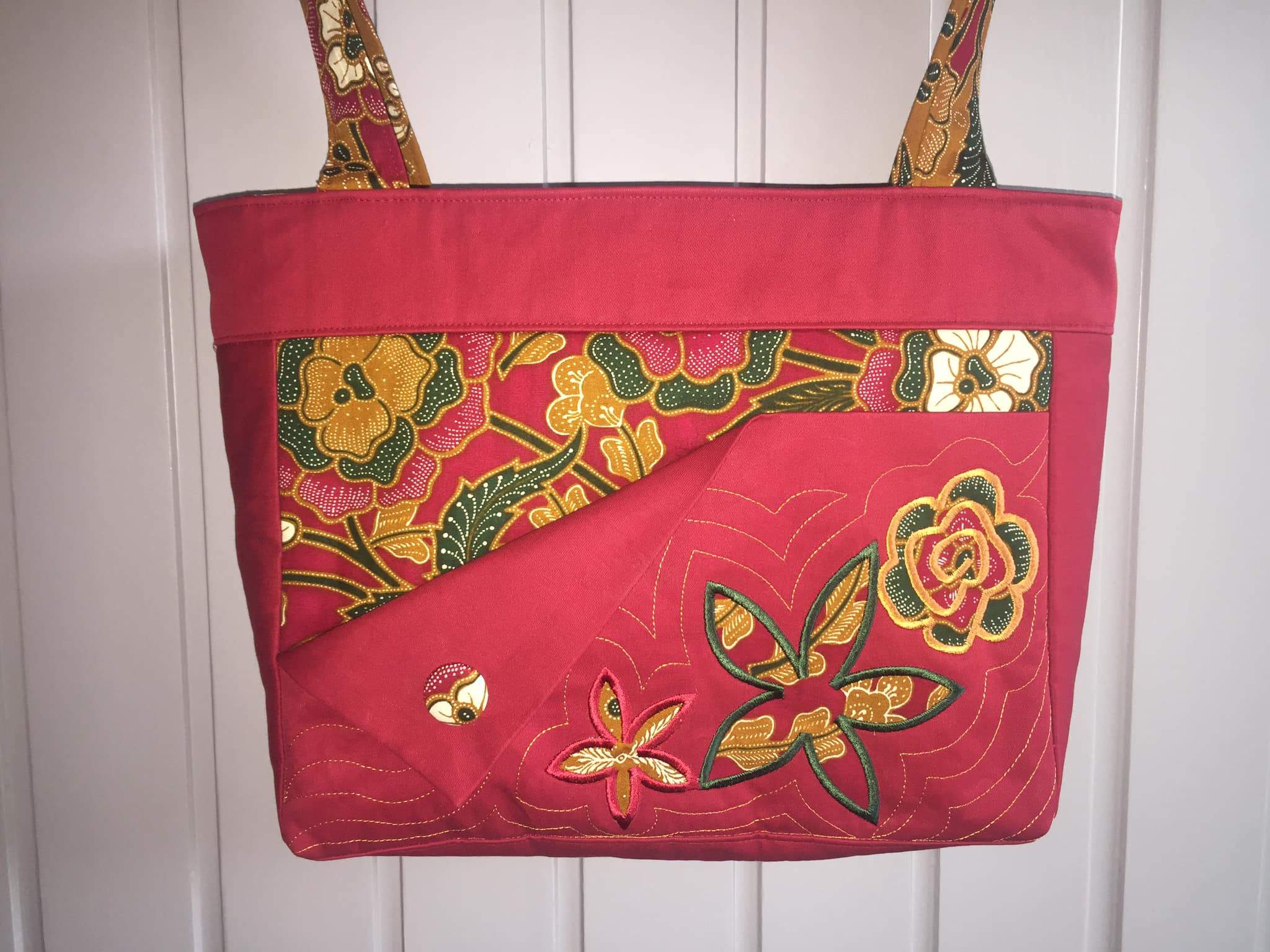 Floral flap bag 6x10 8x12 - Sweet Pea Australia In the hoop machine embroidery designs. in the hoop project, in the hoop embroidery designs, craft in the hoop project, diy in the hoop project, diy craft in the hoop project, in the hoop embroidery patterns, design in the hoop patterns, embroidery designs for in the hoop embroidery projects, best in the hoop machine embroidery designs perfect for all hoops and embroidery machines