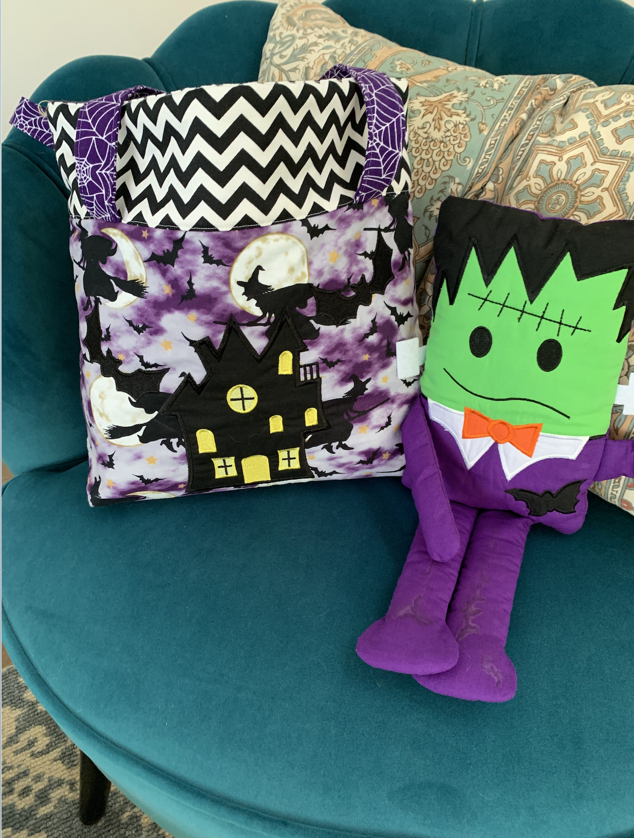 Spooky House Trick or Treat Tote Bag 5x7 - Sweet Pea Australia In the hoop machine embroidery designs. in the hoop project, in the hoop embroidery designs, craft in the hoop project, diy in the hoop project, diy craft in the hoop project, in the hoop embroidery patterns, design in the hoop patterns, embroidery designs for in the hoop embroidery projects, best in the hoop machine embroidery designs perfect for all hoops and embroidery machines