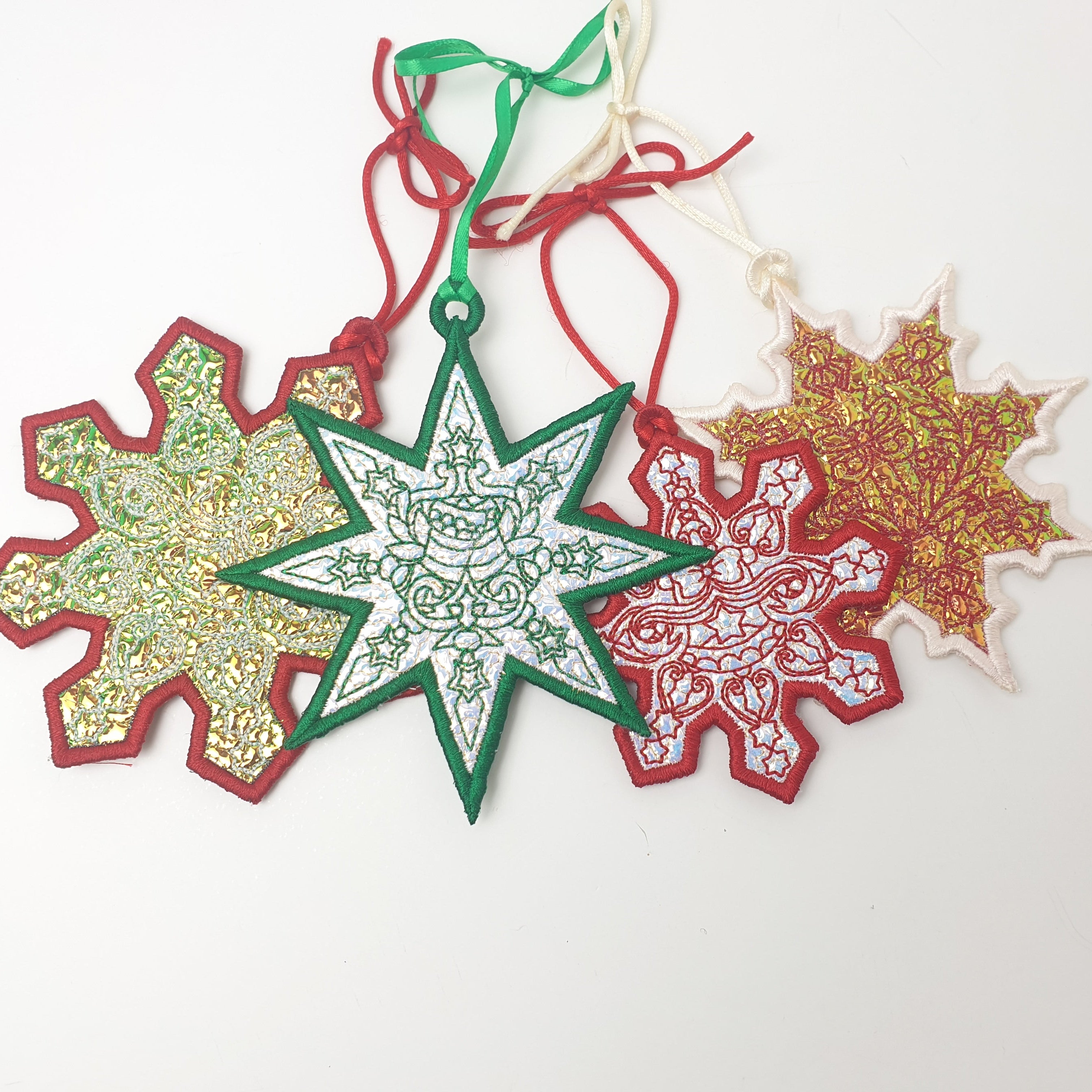 Christmas Wonderland Mylar Ornaments In the hoop machine embroidery designs