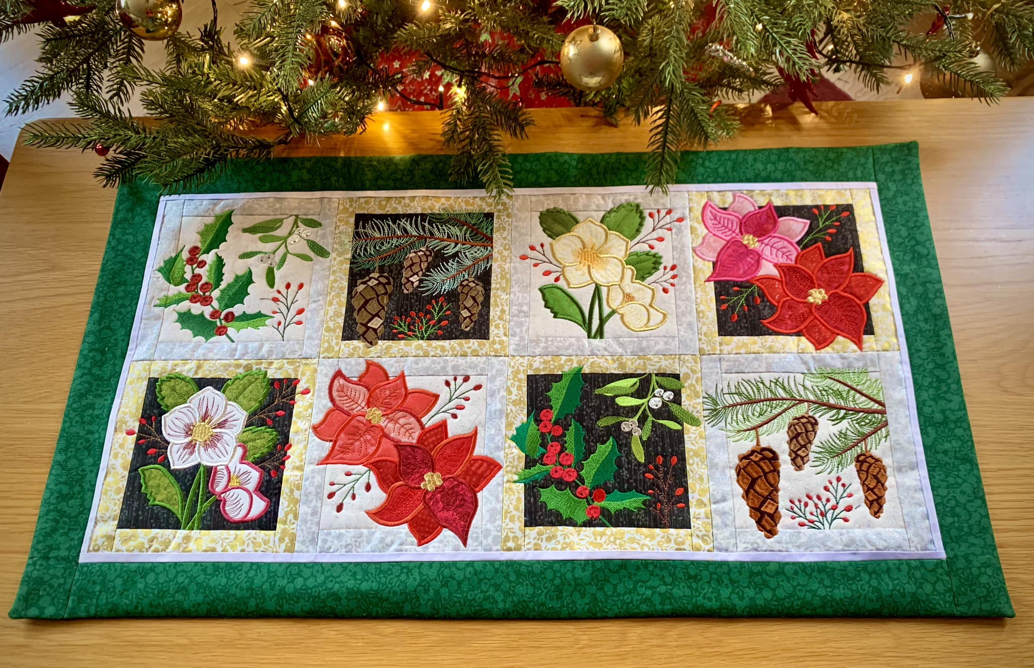 Festive Foliage Window Hanger 4x4 5x5 6x6 7x7 8x8