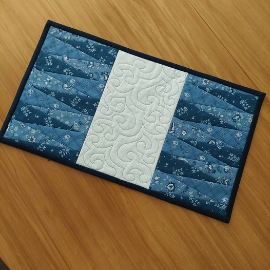 Pointed Pieced Placemat and Quilt Blocks 5x7 6x10 7x12 9x12