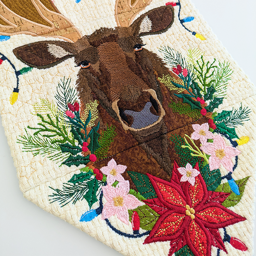 Christmas Moose Hanger In The Hoop close up 3