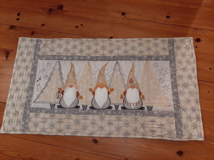 Christmas Gnome Table Runner 5x7 6x10 7x12