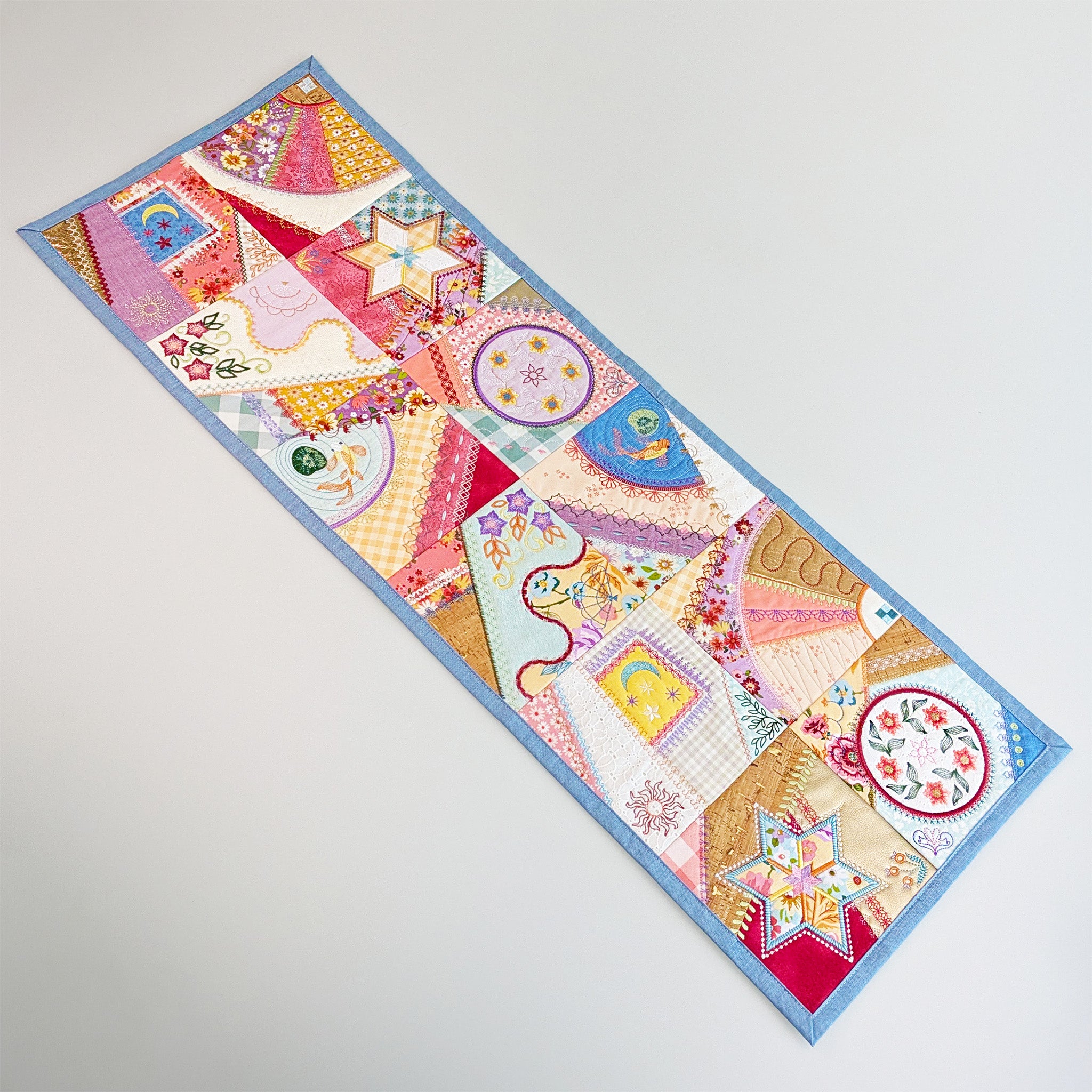 Crazy Patchwork Runner In the hoop machine embroidery designs