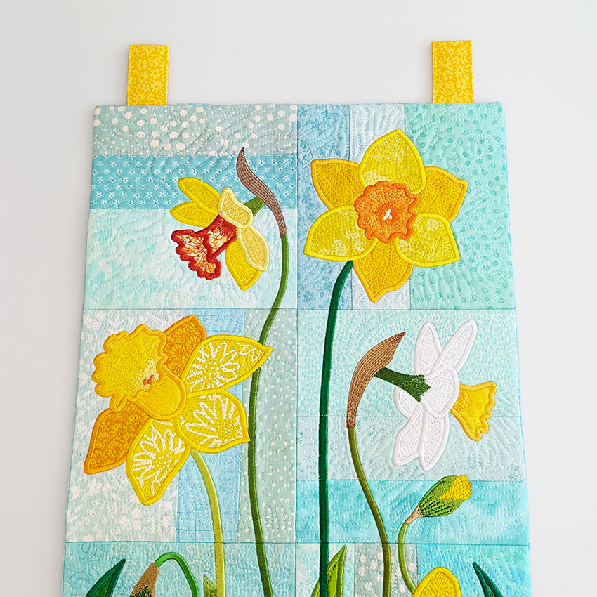 Daffodil Garden Flag