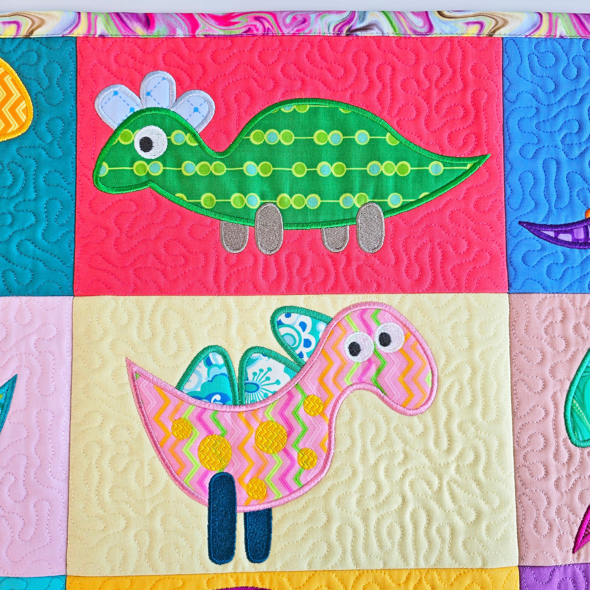 Dinosaur Quilt In the hoop machine embroidery designs