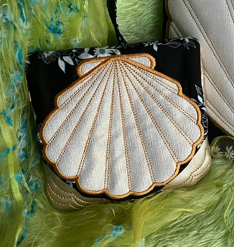 Shell Purse - Natural – Rustic White & Wood