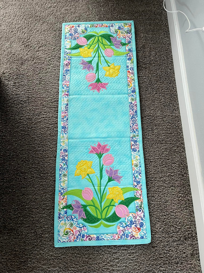 Eternal Flowers Table Runner ITH Machine Embroidery Design