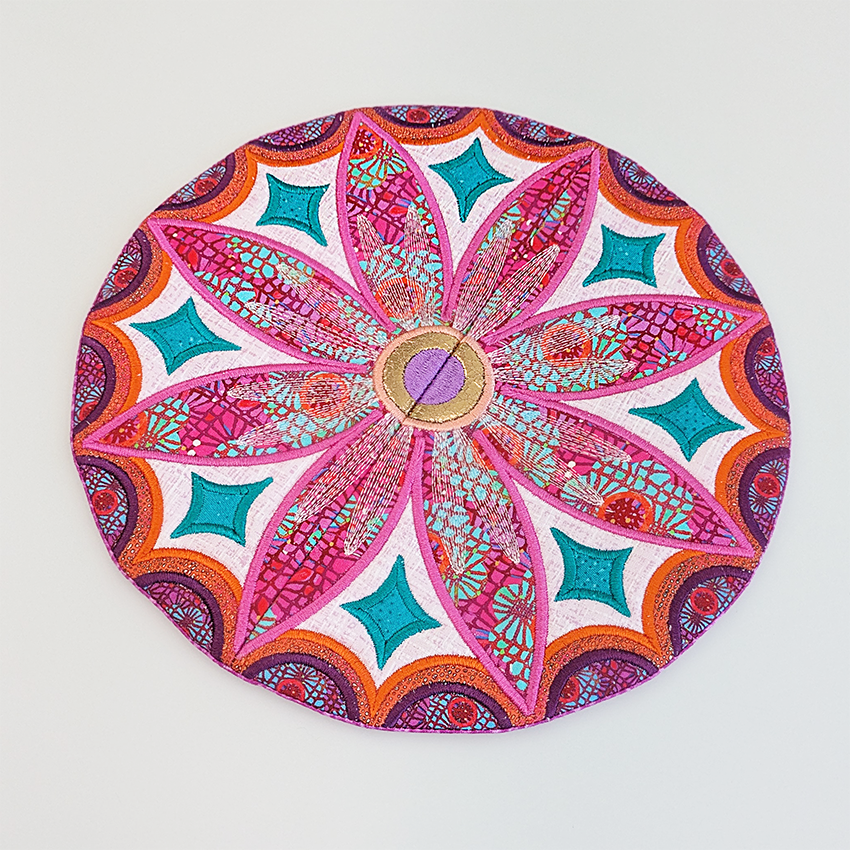 Geometric Flower Table Centre