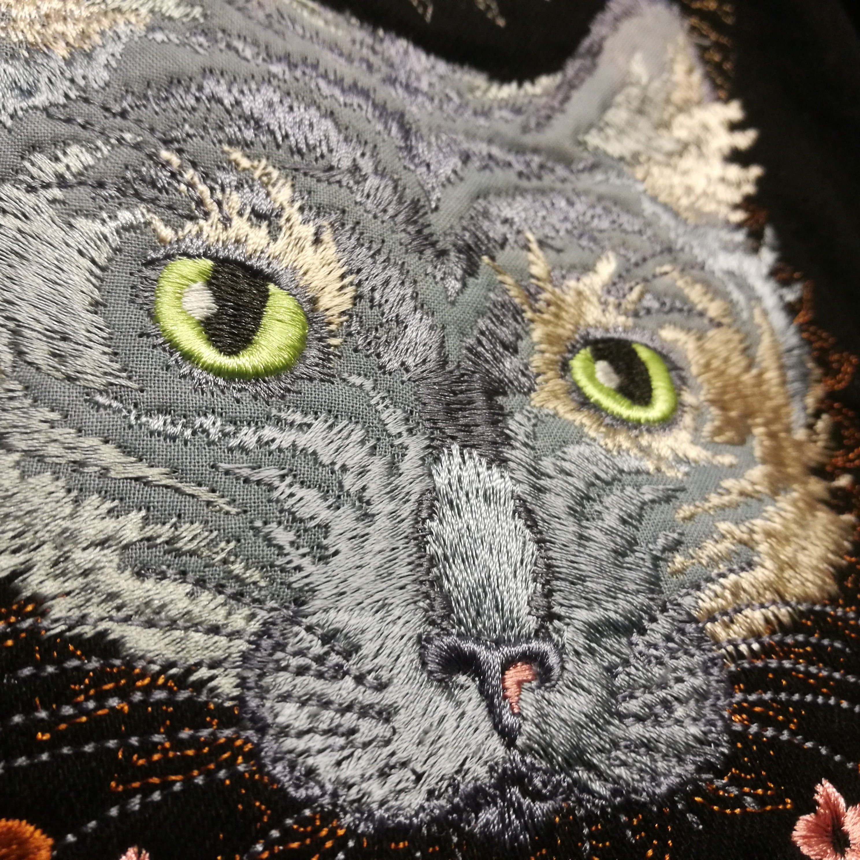 Lucy's Garden Embroidery Design In the hoop machine embroidery designs