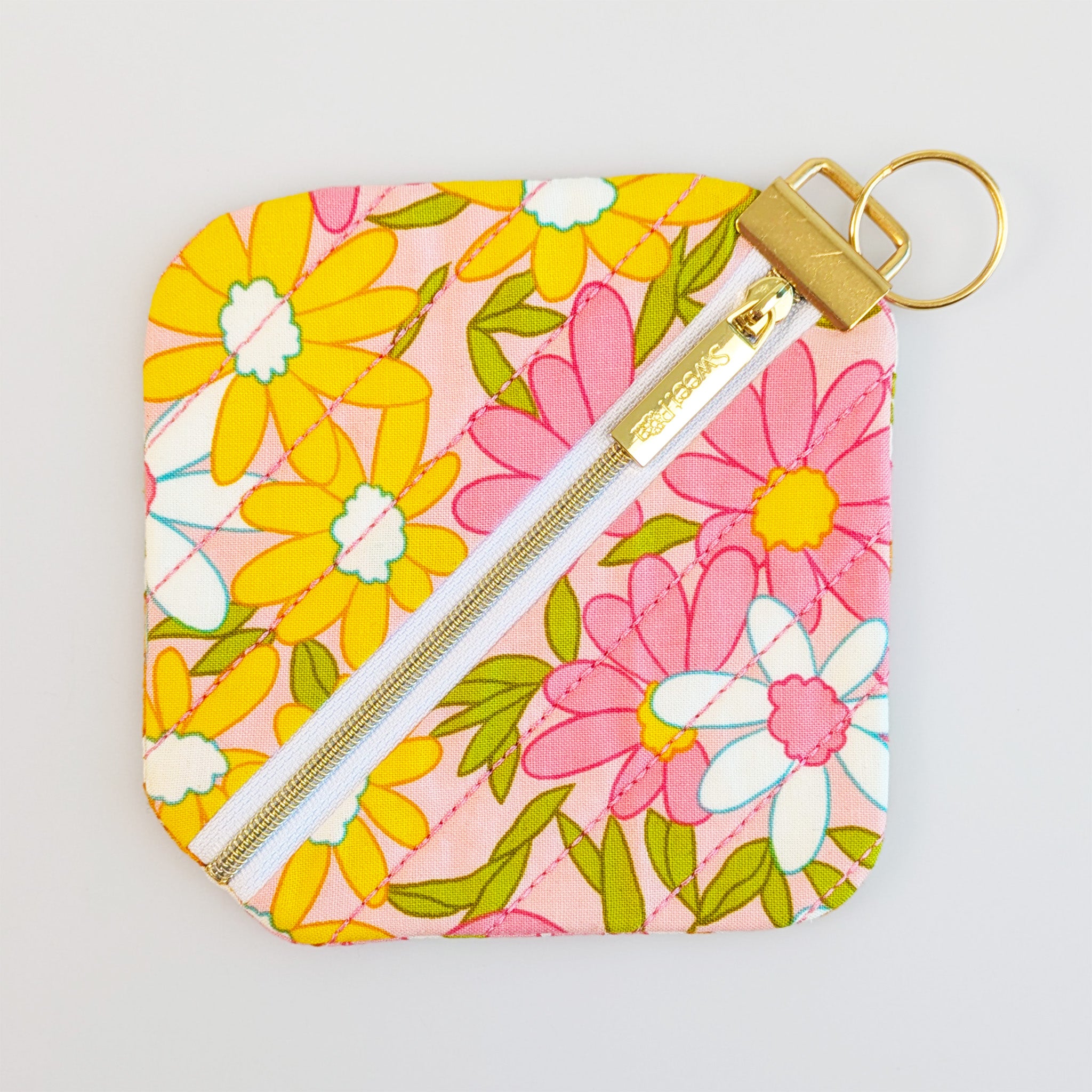 Key Fob Zipper Purse In the hoop machine embroidery designs