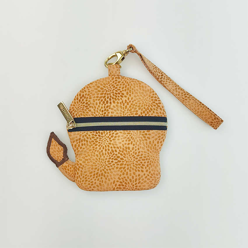 Lion Zipper Purse back