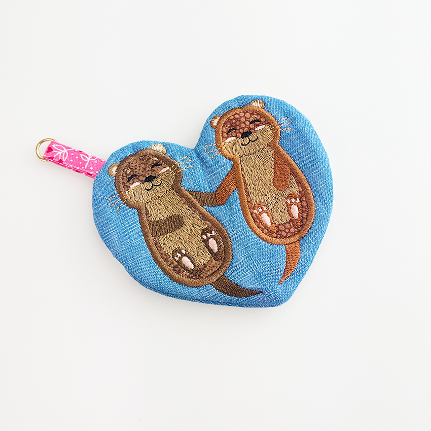 Otter Love Zipper Purse